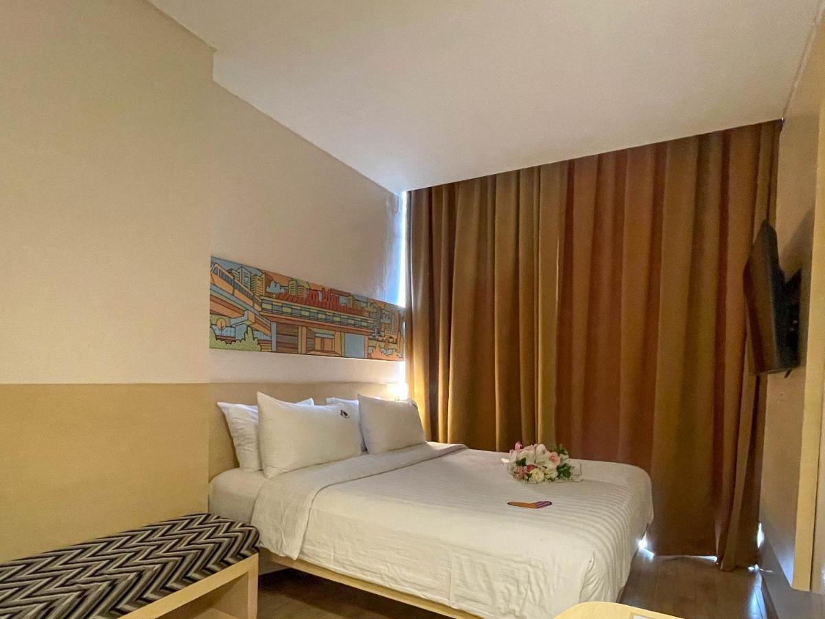 Maxone Premier Melawai Hotell Jakarta Exteriör bild